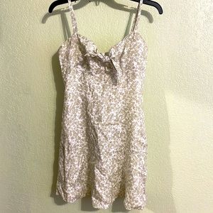 Like new. No stains.